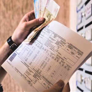 Два закона в 2022 году, которые могут существенно снизить размер оплаты за услуги ЖКХ