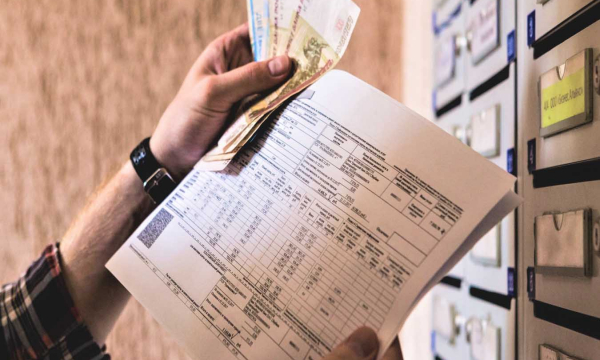 Два закона в 2022 году, которые могут существенно снизить размер оплаты за услуги ЖКХ