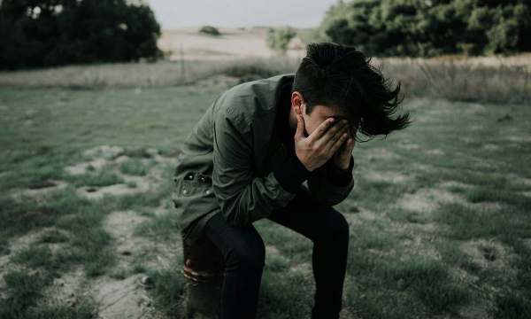 Терапевт перечислил ранние симптомы опухоли мозга